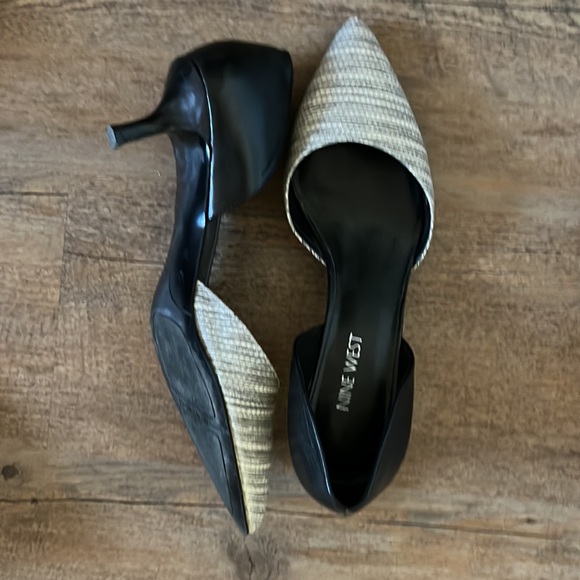 Shoe clear out. From heels to flats. - Picture 8 of 10